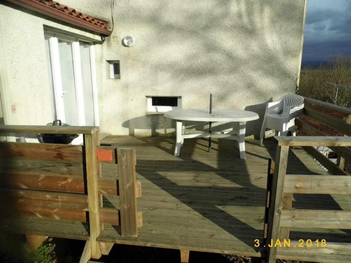 Joli Petit T4 Confortable Au Bord De Leau Vieille-Brioude Esterno foto